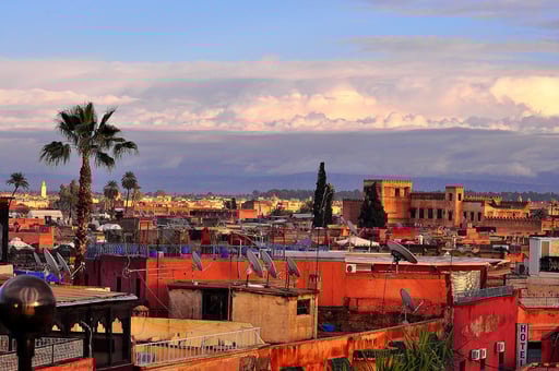 Über den Dächern der Stadt