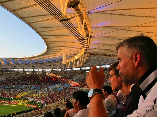 Jose und sein Vito - beide Vasco-Fans - begleiteten jeden Spielzug mit grossen Leidenschaft