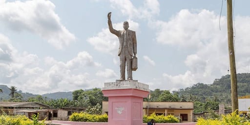 Eseka Monument Um Nyobe