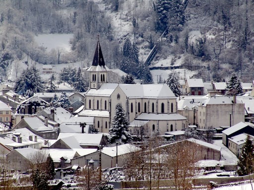 Laruns sous la neige - www.le-refuge-des-marmottes.com