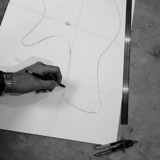 industrial design - modern bassguitars from germany - drawing instruments by hand