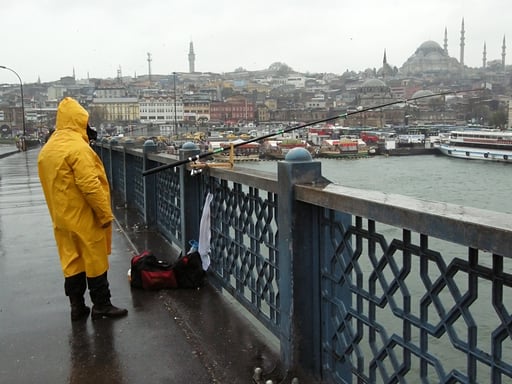 Angler auf der Galatabrücke