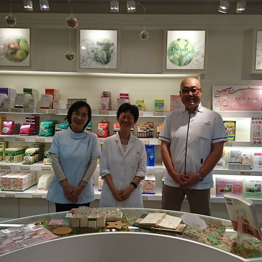 せんねん灸ショールーム銀座店の10周年イベントに新潟からただ一人招聘された鍼灸師国家資格者「西條 信義」