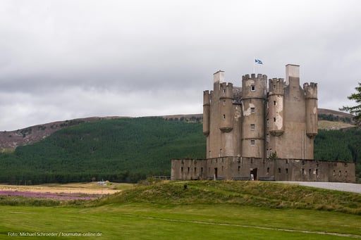 keine Schönheit: Schloss Braemar 