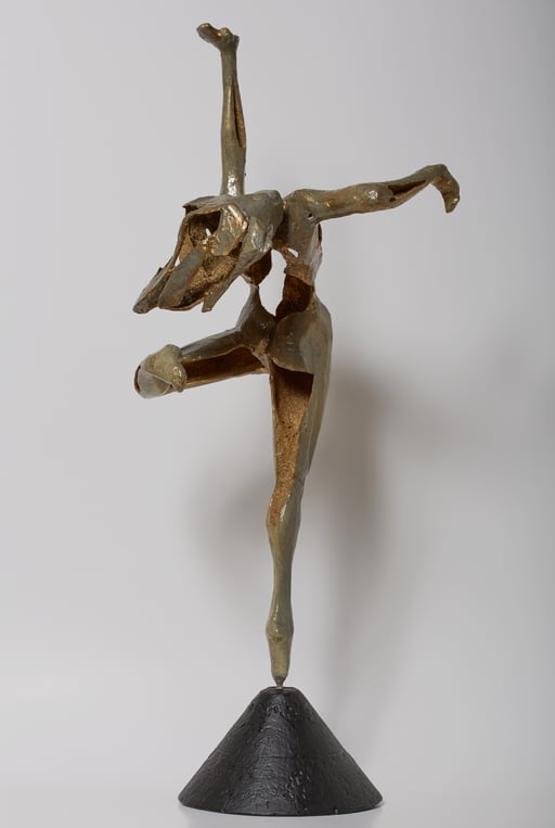 ESPIRITU. 2016. 26 x 26 x 60 cm. Poliuretano - poliester