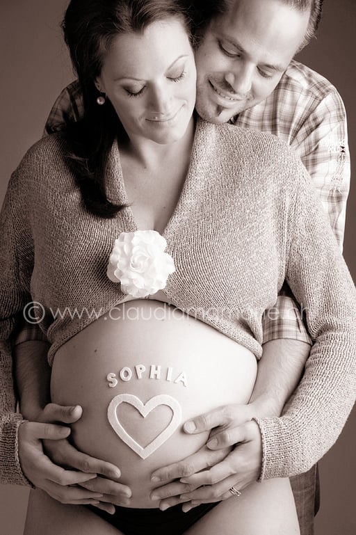 Babybauch Schwangerschaft Fotoshooting Paaraufnahmen Aktaufnahmen Familyfotoshooting