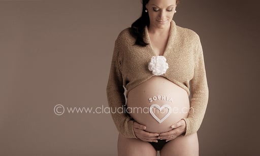 Babybauch Schwangerschaft Fotoshooting Paaraufnahmen Aktaufnahmen Familyfotoshooting