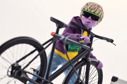 VanMoof "Harte Zeiten Für Profi-Diebe" - eine spielerisch-anmutende neue Kampagne, die ihre Anti-Diebstahl-Technologie und den Peace Of Mind-Service veranschaulicht. 