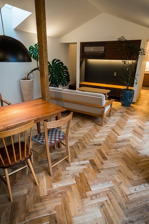 オーク ヘリンボーン 施工事例 andwood