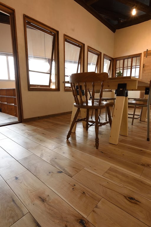 オーク 幅広 乱尺 ワックス キャラクター 無垢フローリング andwood アンドウッド 施工例 KADO