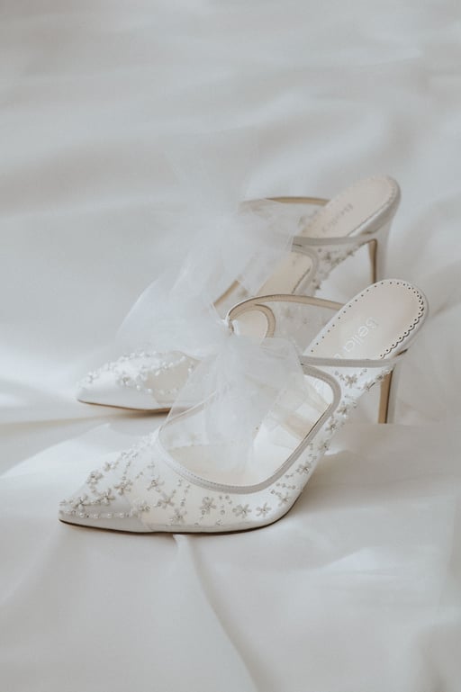 Hochzeitskleid, Brautschuhe Bella Belle für die Hochzeit vonmirzudir die Nummer 1 in der Ostschweiz von mir zu dir