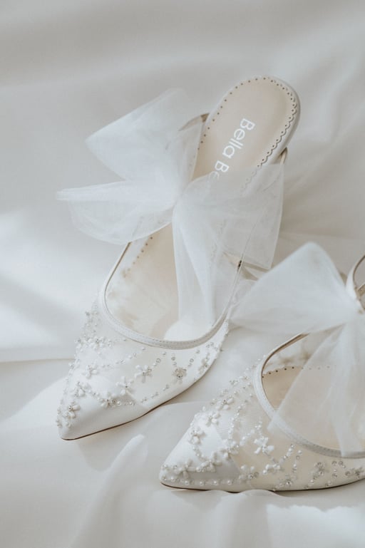 Hochzeitskleid, Brautschuhe Bella Belle für die Hochzeit vonmirzudir die Nummer 1 in der Ostschweiz von mir zu dir