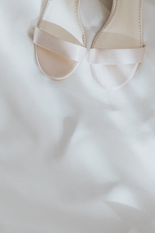 Hochzeitskleid, Brautschuhe Bella Belle für die Hochzeit vonmirzudir die Nummer 1 in der Ostschweiz von mir zu dir