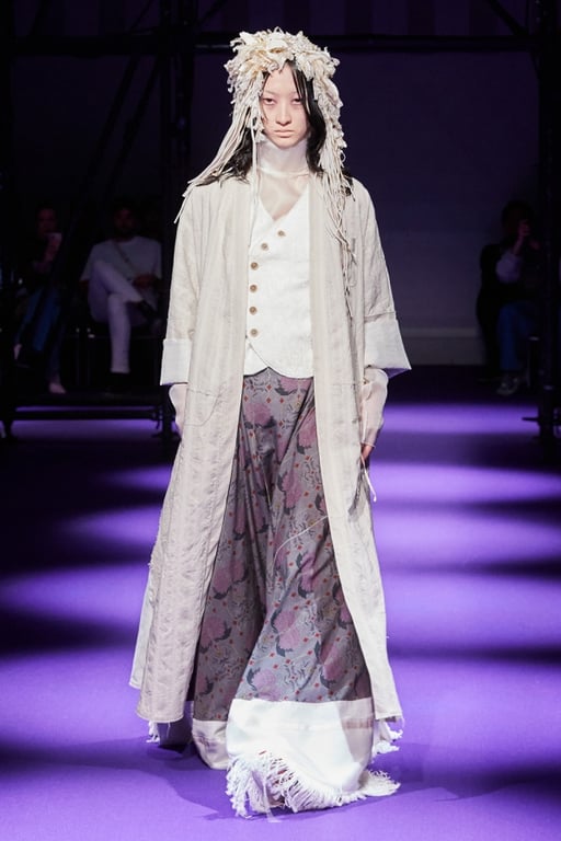 HEōS 2023-24AWcollection　コサージュ制作