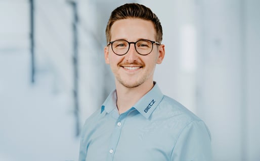 Ueber uns Ansprechpartner Sondermaschinenbau Kurt Betz GmbH Jobsuche Gruen Tobias Crimpmaschine Industriemaschinen Leingarten