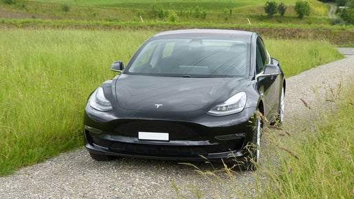 Tesla Model 3 Frontansicht