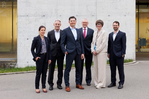 Dr. Virginie Schubert, Christian, Elsener, Andreas Mika (Präsident), Prof. Dr. Jörg Daniel Leuppi, Katja Bruni und Dr. Hansjörg Lehmann. (von links nach rechts)  (Bild:zvg)