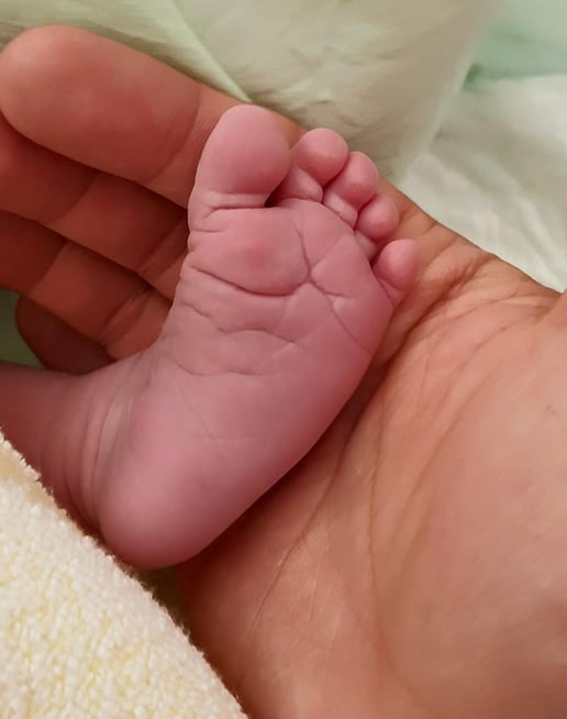 Kinder sind unbeschwert, aber verletzlich, daher müssen wir gut auf sie aufpassen :) und ihnen ein gutes Erbe (Umwelt) hinterlassen !