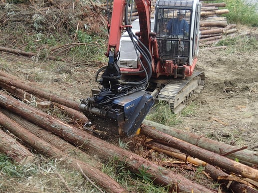 プロセッサ(伐木等機械)