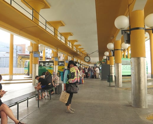 　　セビリアの国際バスターミナル