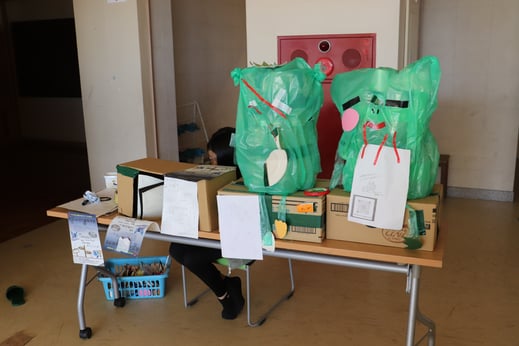 ホーンデットホテルのレセプション