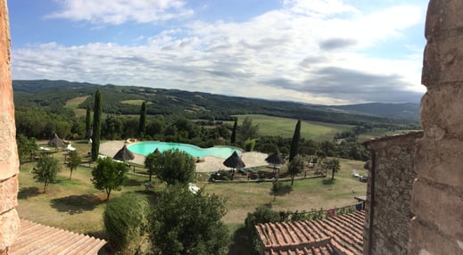 Purple Tours_Gruppenunterkuenfte_SV_Borgo_Siena_Pool