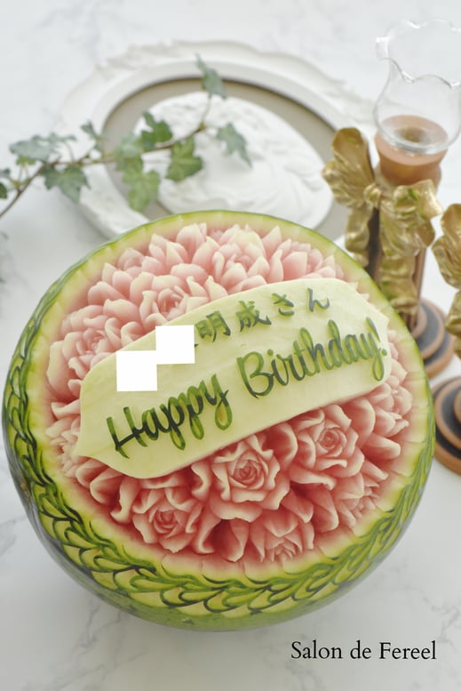 カービング　スイカ　彫刻　誕生日　結婚式　メロン　フルーツカービング　教室　大阪　薔薇　ソープカービング　プレゼント　オーダー　ウェルカムボード　お祝い