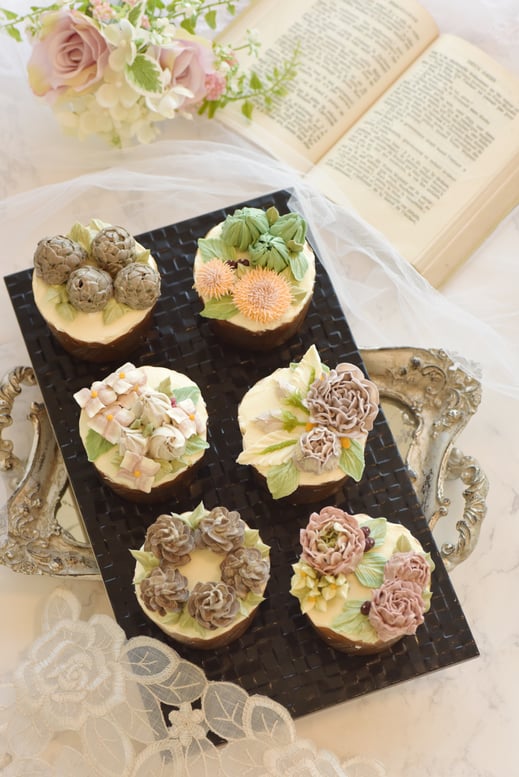 #フラワーケーキ #バタークリーム #習い事 #大阪 #趣味 #お稽古 #田中聖子 #生クリーム #あんレース #リアルあんフラワー #あんクリーム #ダレない生クリーム #手作りクッキー #手作りケーキ #あんフラワー #あんフラワークッキー #グルテンフリー #アングムクッキー #フラワーケーキ教室大阪 #ヴィンテージ #ヴィンテージカラー #ヴィンテージケーキ #アンティーク #アンティークカラー #アンティークケーキ #おもてなし料理 #おもてなし料理レッスン #Fereel