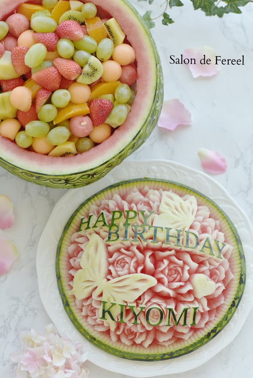 カービング　スイカ　彫刻　誕生日　結婚式　メロン　フルーツカービング　教室　大阪　薔薇　ソープカービング　プレゼント　オーダー　ウェルカムボード　お祝い