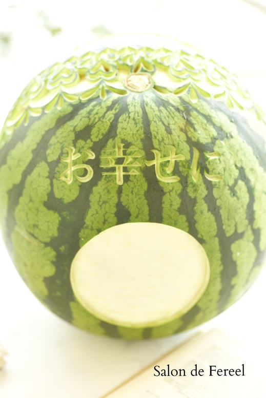 カービング　スイカ　彫刻　誕生日　結婚式　メロン　フルーツカービング　教室　大阪　薔薇　ソープカービング　　プレゼント　オーダー　フラワーケーキ　時計　ウェルカムボード