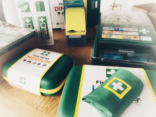 Erste Hilfe Material von Cederroth.