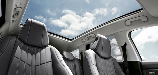 プジョー308_パノラミックガラスルーフ