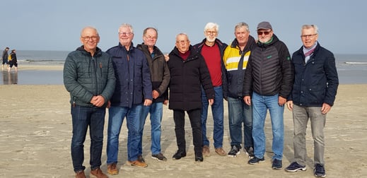 Gruppenfoto am Strand