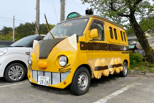 森主将の度肝を抜いた当館自慢の猫バスです（笑）