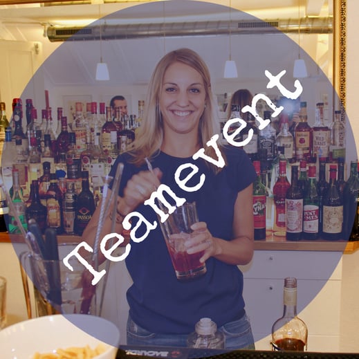 Cocktail mixen in der Barfachschule Zürich