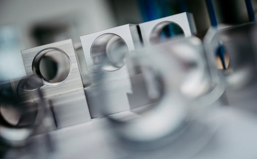 Ueber uns Sondermaschinenbau Heilbronn 10 Gruende Dicke Kabel abisolieren Bestueckungstechnik Automatisierung Industrie