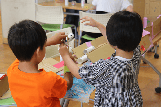 「アザラシ池」指導中