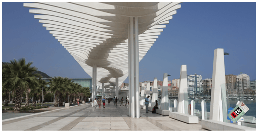 Paseo del Puerto deportivo