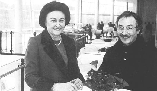 Deutsche Firmenchefin und Schaffhauser Architekt: Sybill Storz (links) und Felix Aries bei der Einweihung des neuen Logistikzentrums in Tuttlingen.