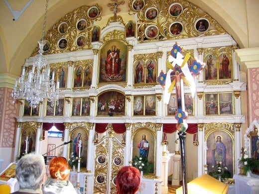 Ikonostas w cerkwi św. Dymitra Męczennika we wsi Obručne na Słowacji 