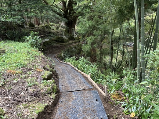 移設元　墓地まで運搬通路整備
