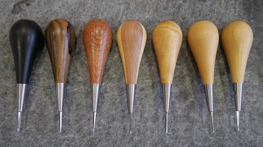 Exemple d'alêne de maroquinerie