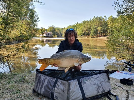 camping avec étang de pêche privé