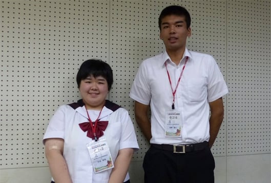 左から　切金唯希さん、後藤優太さん(3年)