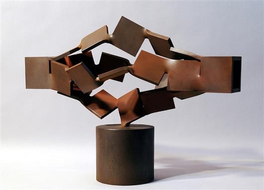 Metamorphosis  4つの螺旋 - 表・裏  Ⅱ ＜No.M - 09＞ ／ 2005 ／ mild steel  ／ H.37x53x27 cm