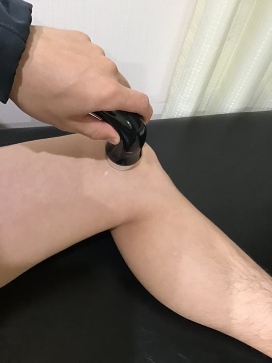 膝の痛み　半月板損傷