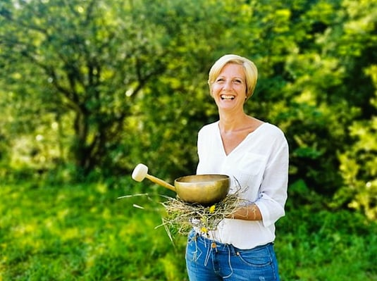 Silke Schimpl Seelenton  - Klangmassage Intensivausbildung Masterclass im Arlberg Stuben