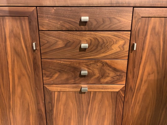 食器棚　カップボード 　エテルノ　ETERNO　東京デザインセンター　栃木県家具　鹿沼市　東京インテリア　ショールーム