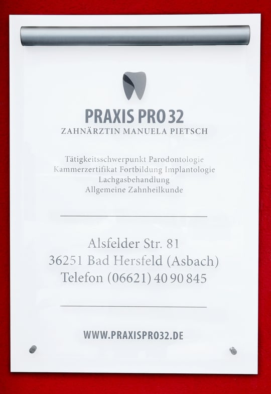 Türschild Zahnarztpraxis PRAXIS PRO 32 Bad Hersfeld-Asbach