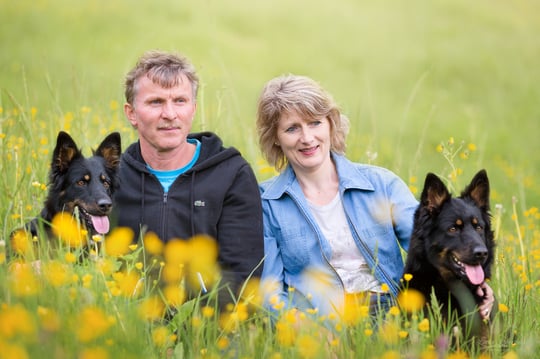 Daniel und Marlies Bärtschi aus Röthenbach im Emmental - Landwirt. 